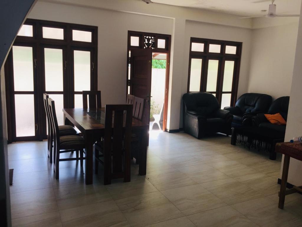 Villa Out Of Rupeace Unawatuna Exterior foto