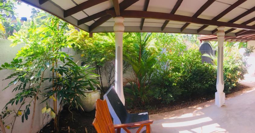 Villa Out Of Rupeace Unawatuna Exterior foto